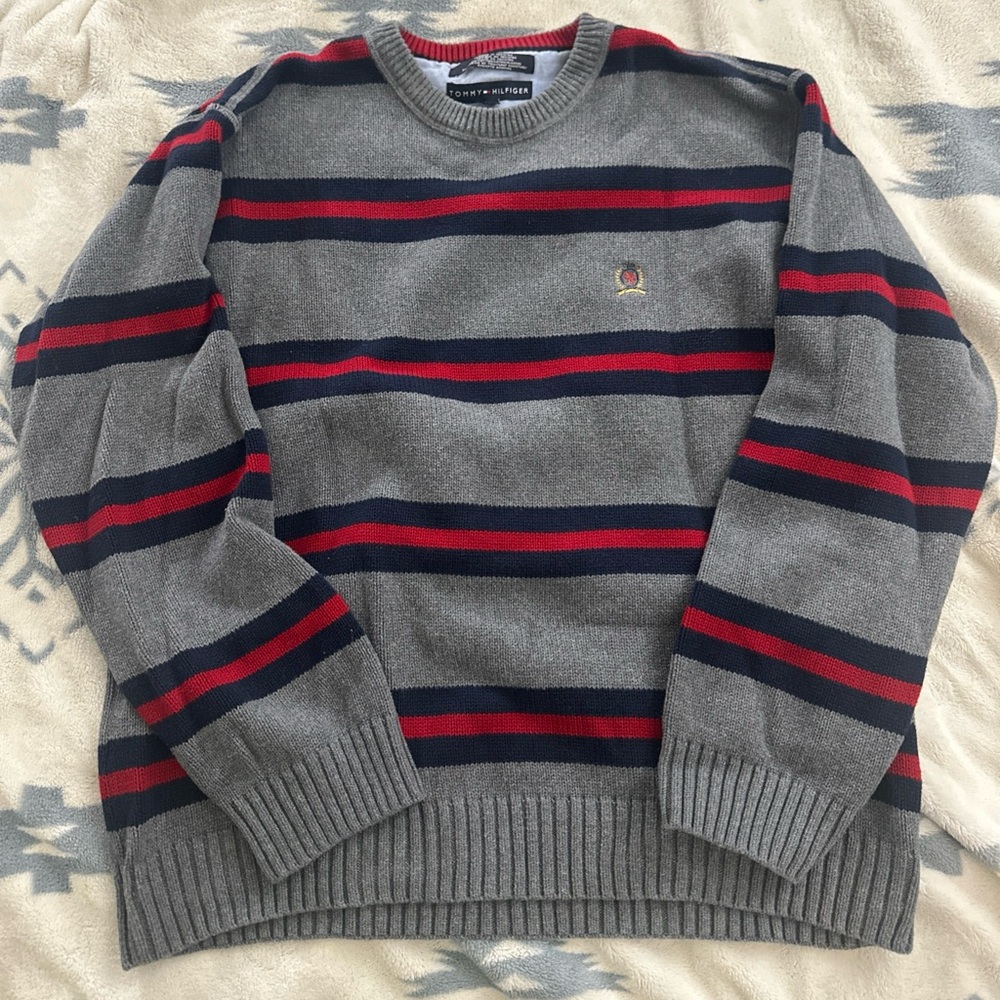 VTG Tommy Hilfiger Men's Gray Sweater with Red and Blue Stripes